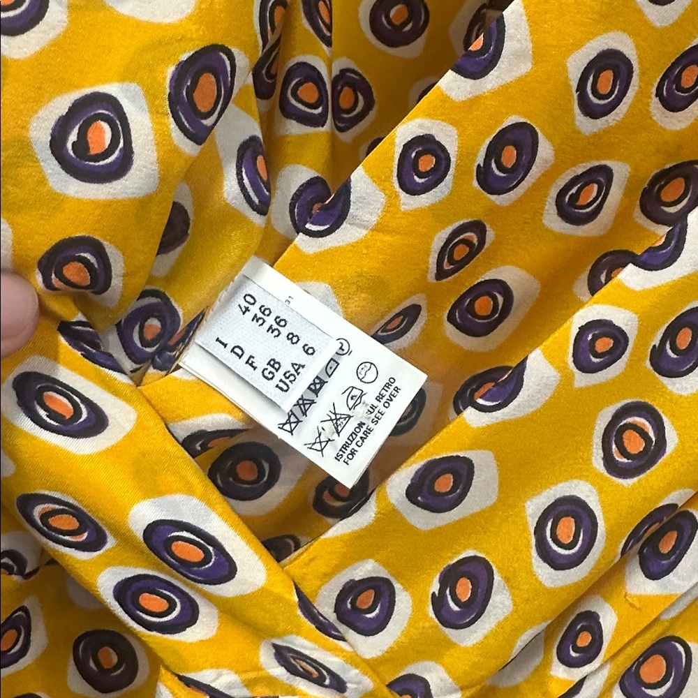 Moschino Yellow and Purple Patterned Silk Dress 6 - Picture 5 of 6